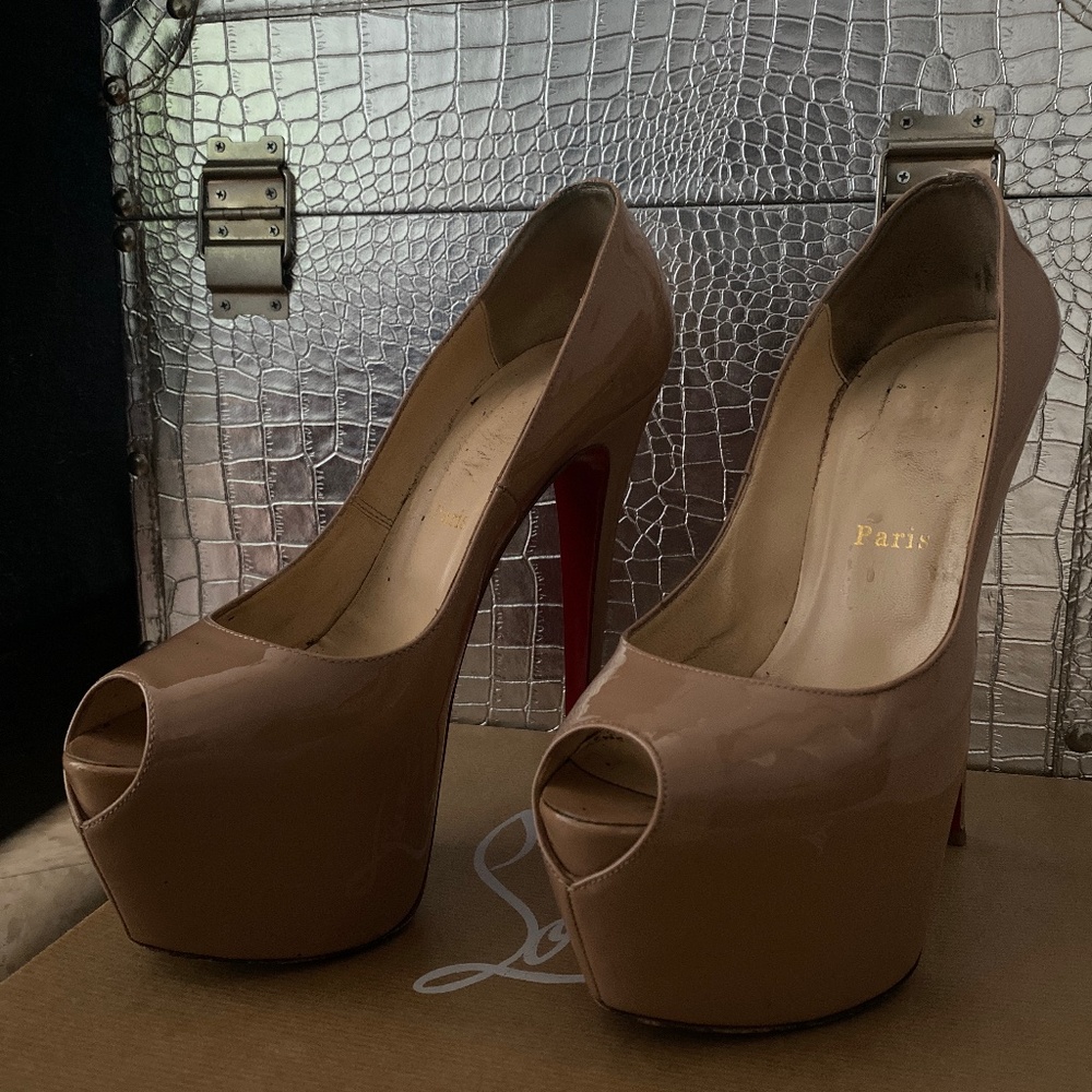 Christian Louboutin nude peep toe patent leather